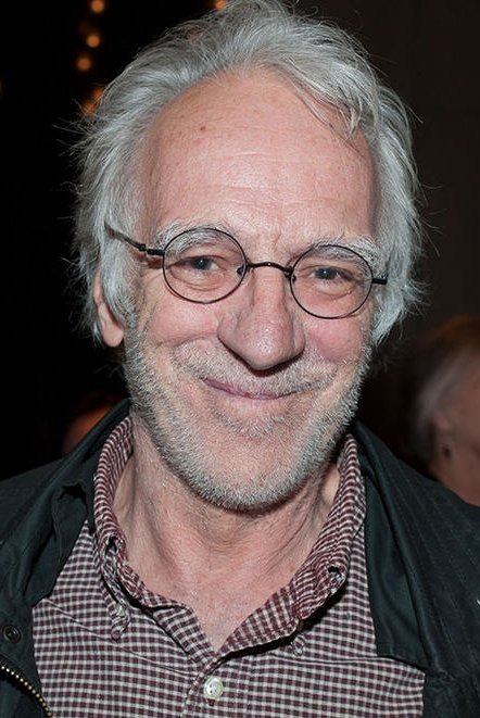 et billede af Paul Savoie