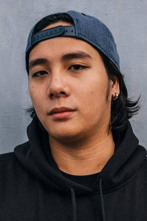Matthew Domingo as Harrold