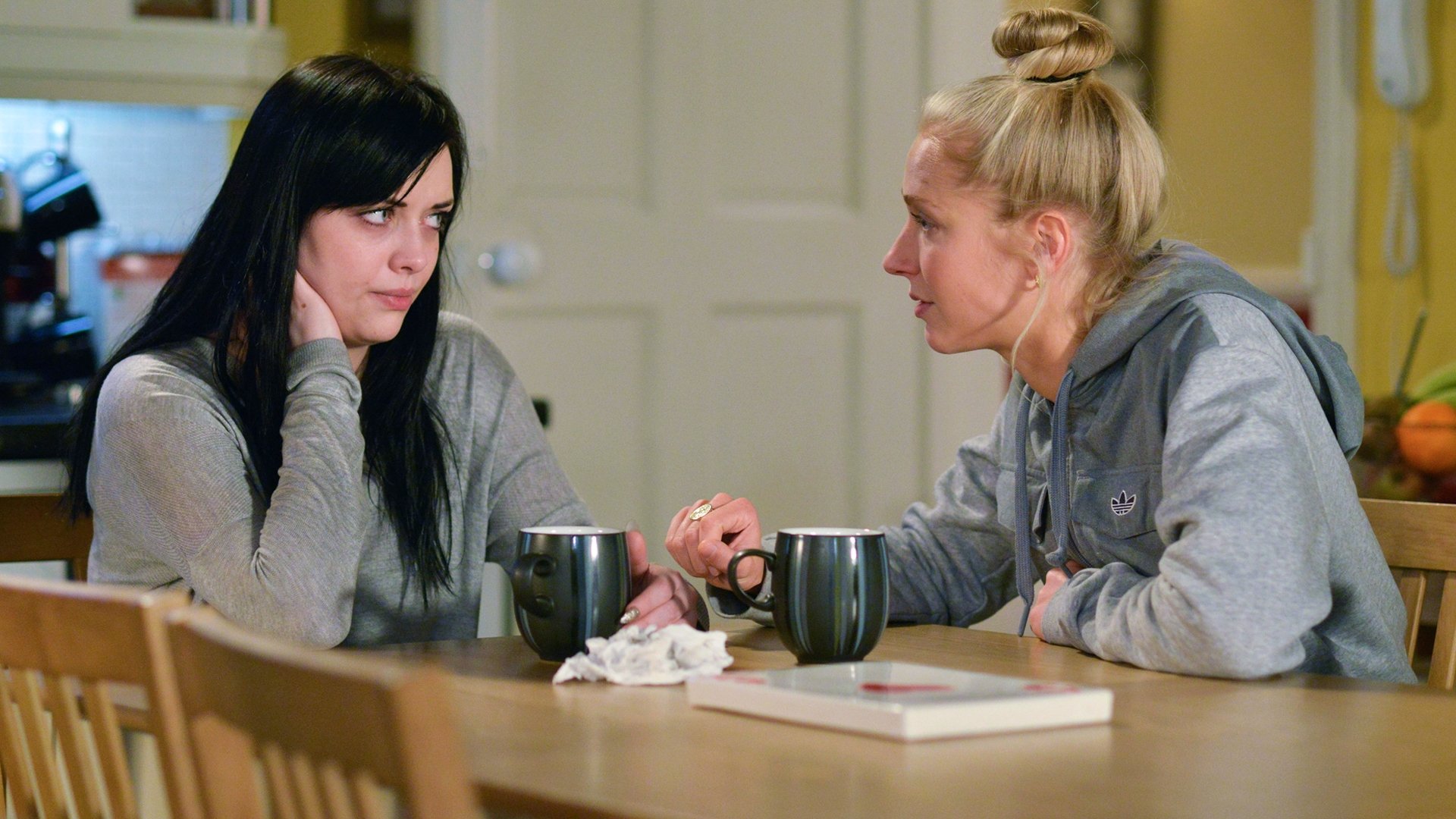 EastEnders 32x36