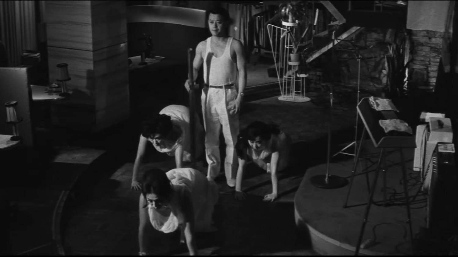 強虫女と弱虫男 (1968)
