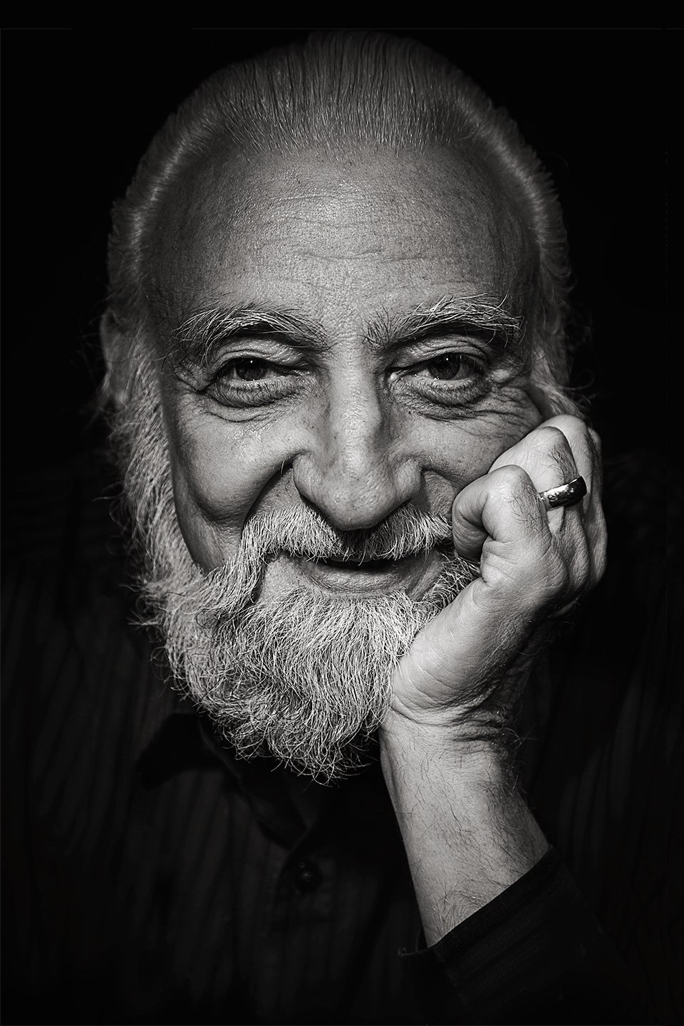 et billede af Buz Kohan