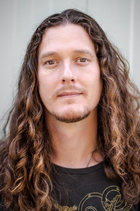 et billede af Adam Wakeman