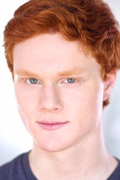 et billede af Nicholas Barasch