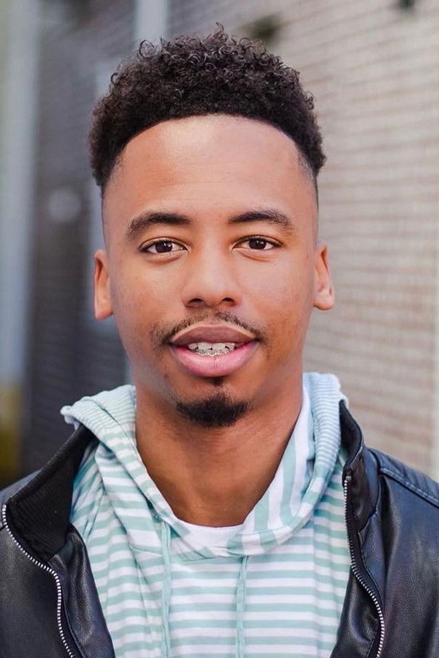 et billede af Xavier Pough