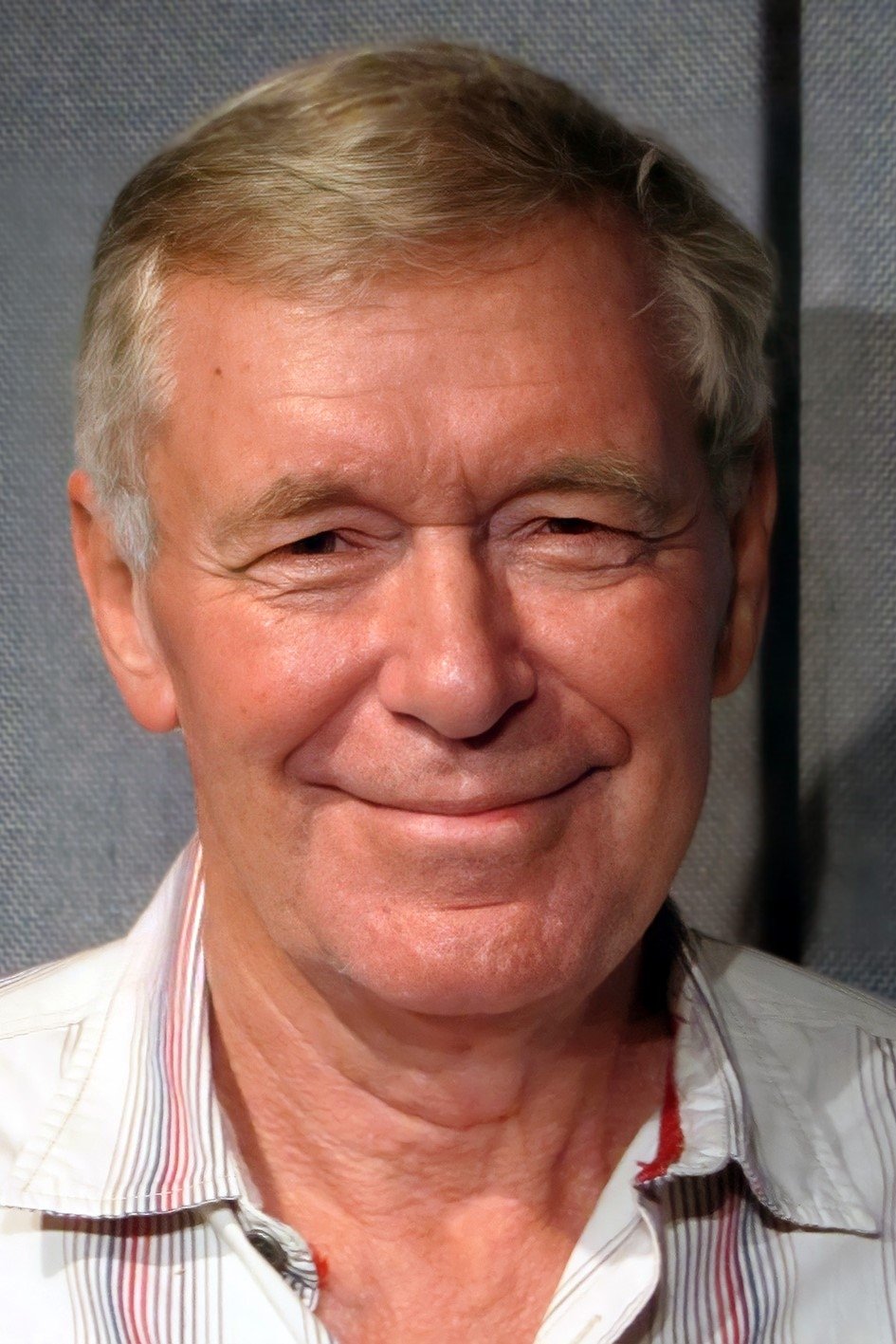 et billede af Bernard Holley