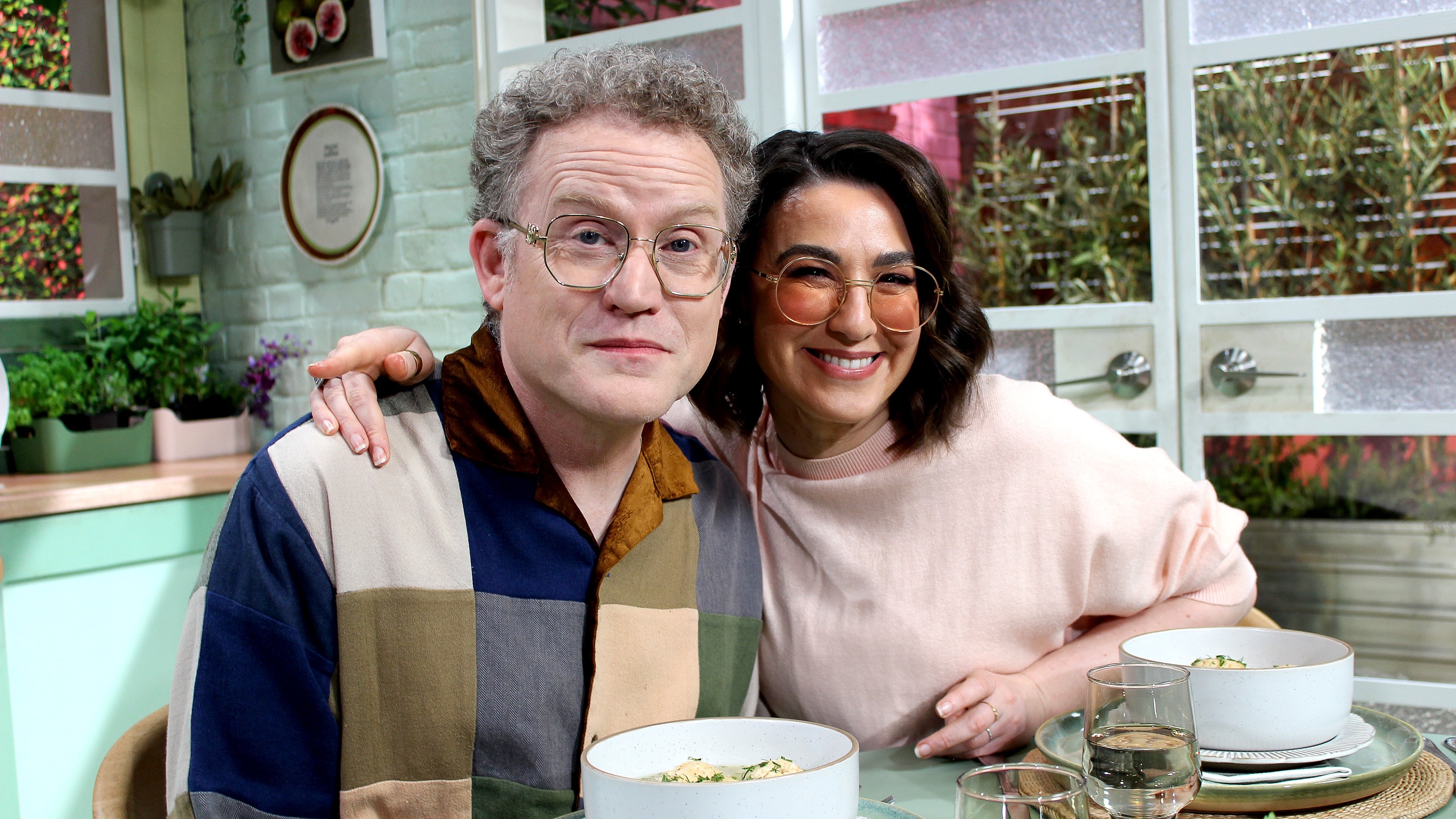 A Bite to Eat with Alice 1x29