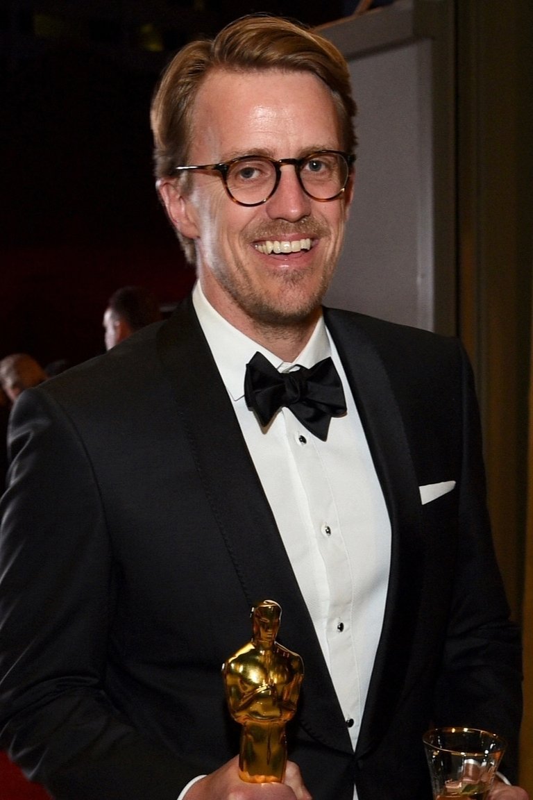 et billede af Andrew R. Jones