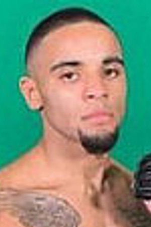 et billede af Elijah Johns