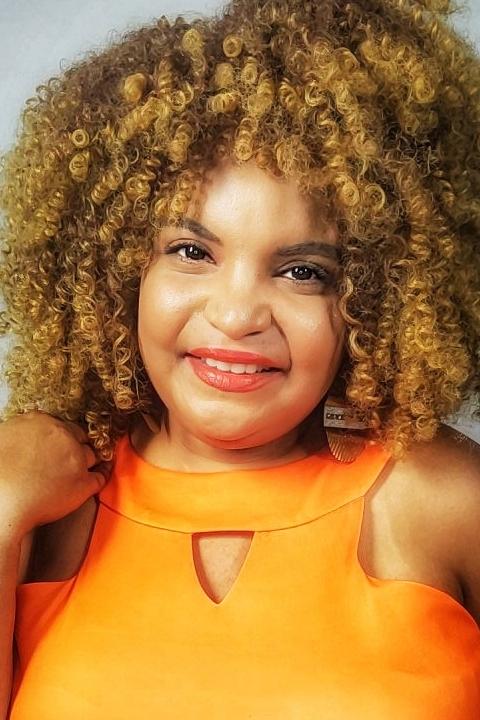 et billede af Thina Lowe