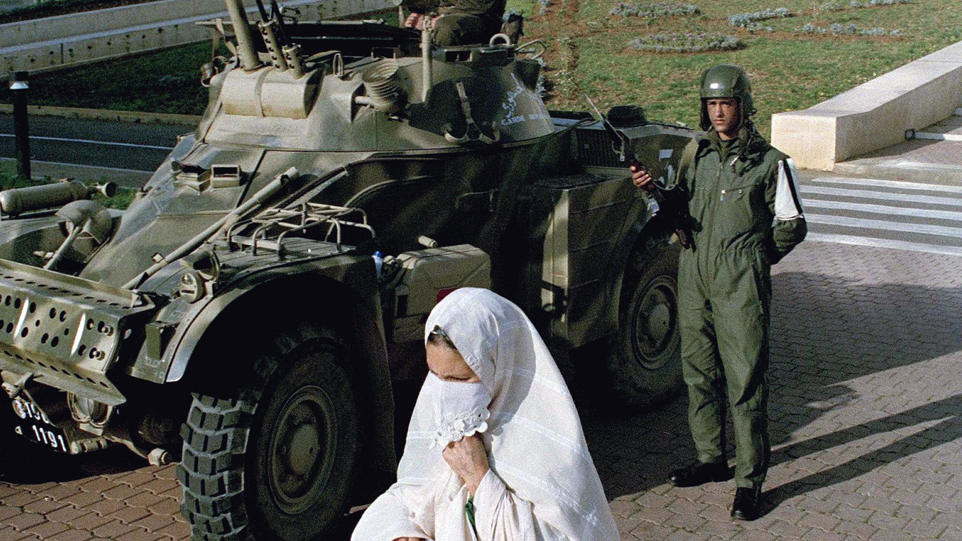 Algérie 1988-2000 : Autopsie d'une tragédie (2005)