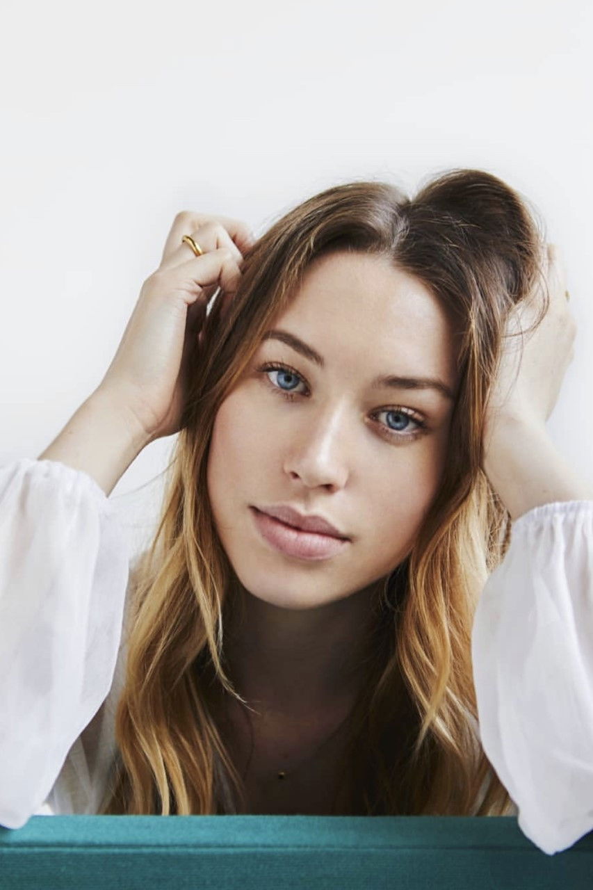 et billede af Sarah Close