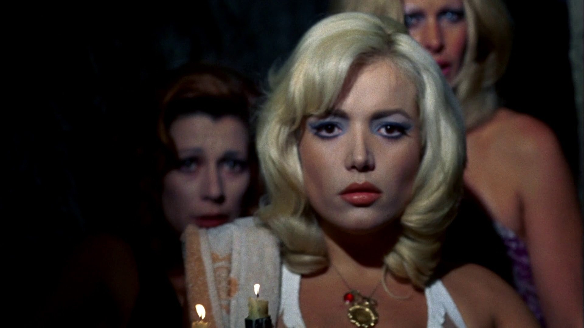 Las alegres vampiras de Vögel (1975)