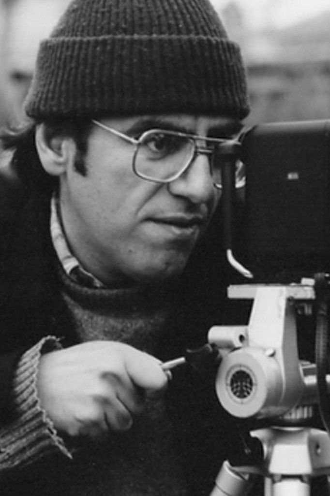 et billede af Bill Mousoulis