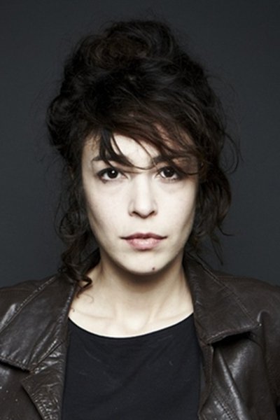 et billede af Adrienne Pauly