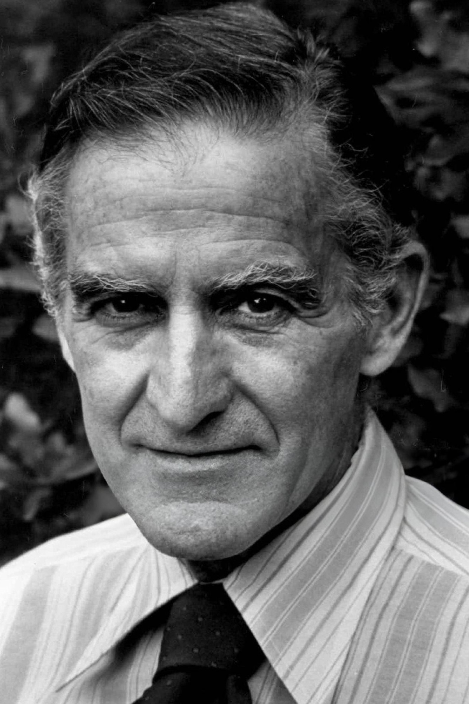 et billede af Brendan Gill