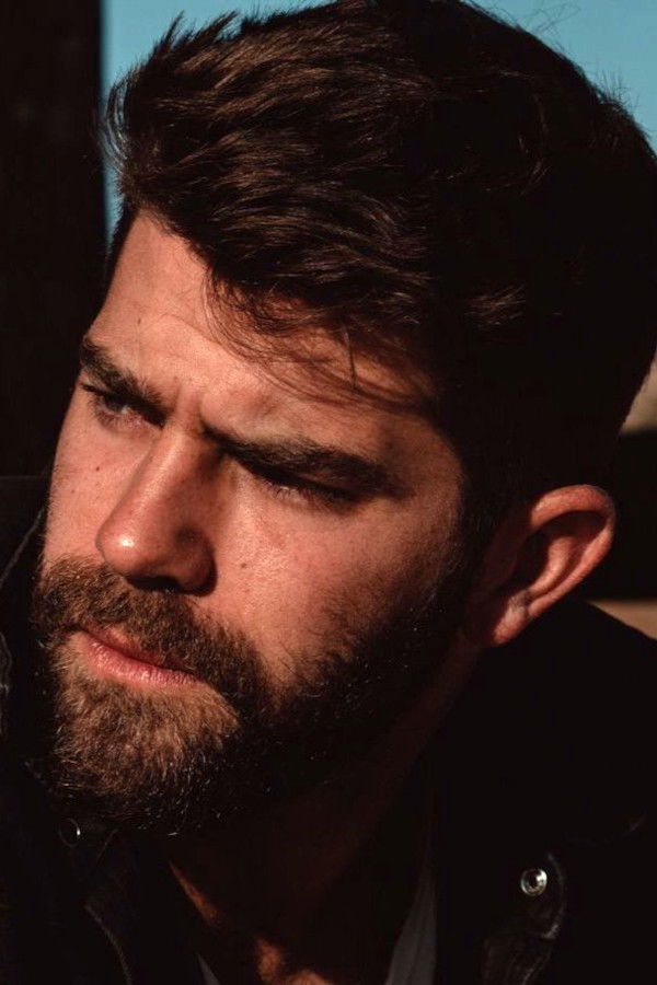 et billede af Bradley Meccariello