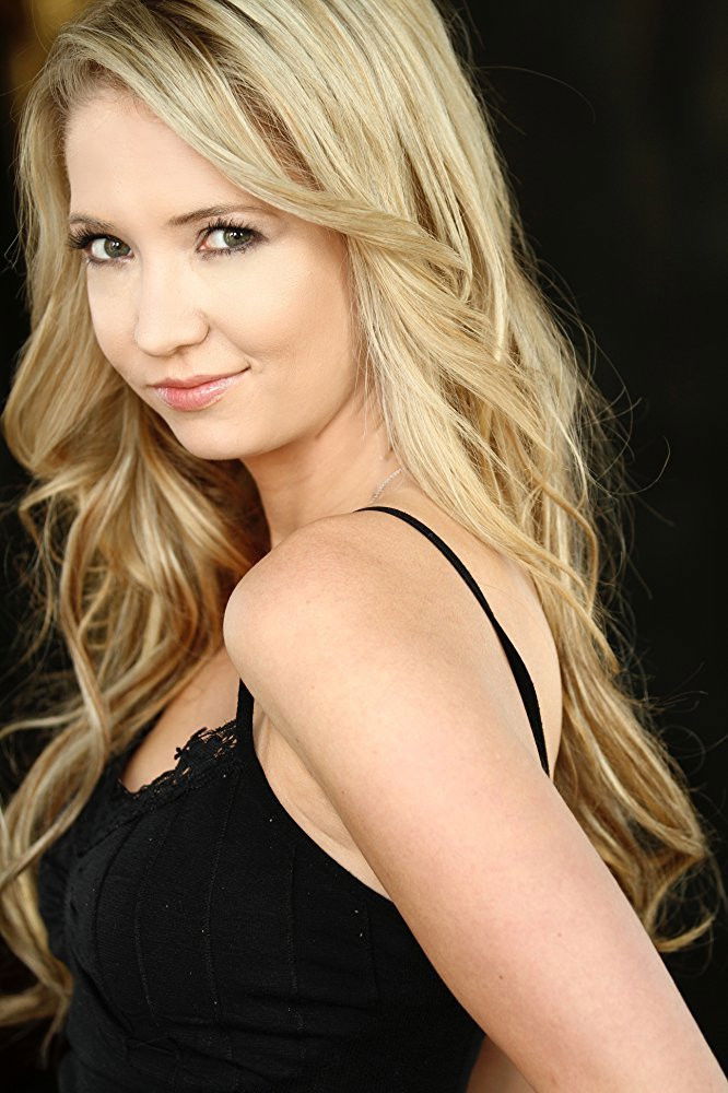 et billede af Lindsay Selles