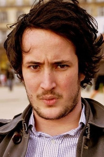 Azedine Kasri as Youssef