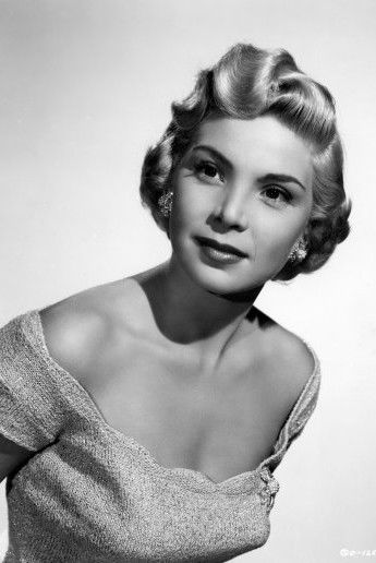 et billede af Sheila Bond