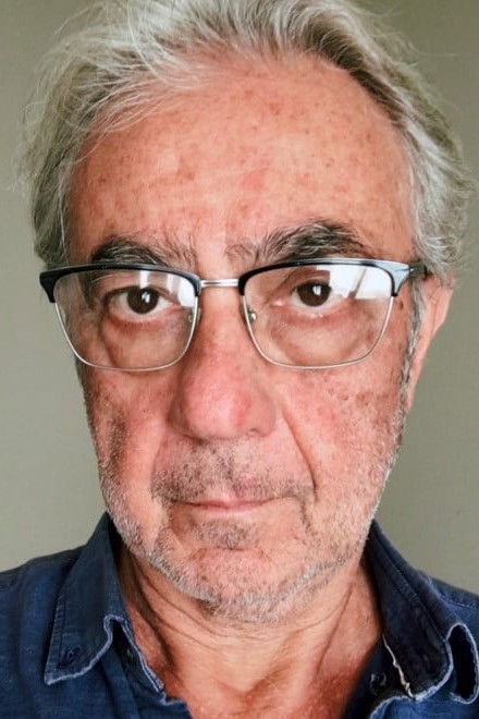 et billede af Ara Madzounian