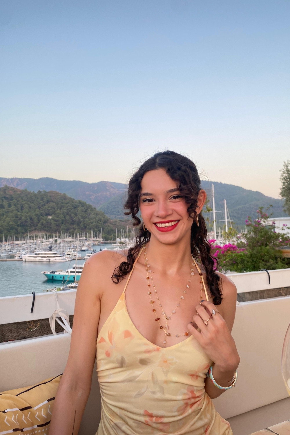 Profile Feride Bağ with character Bahar