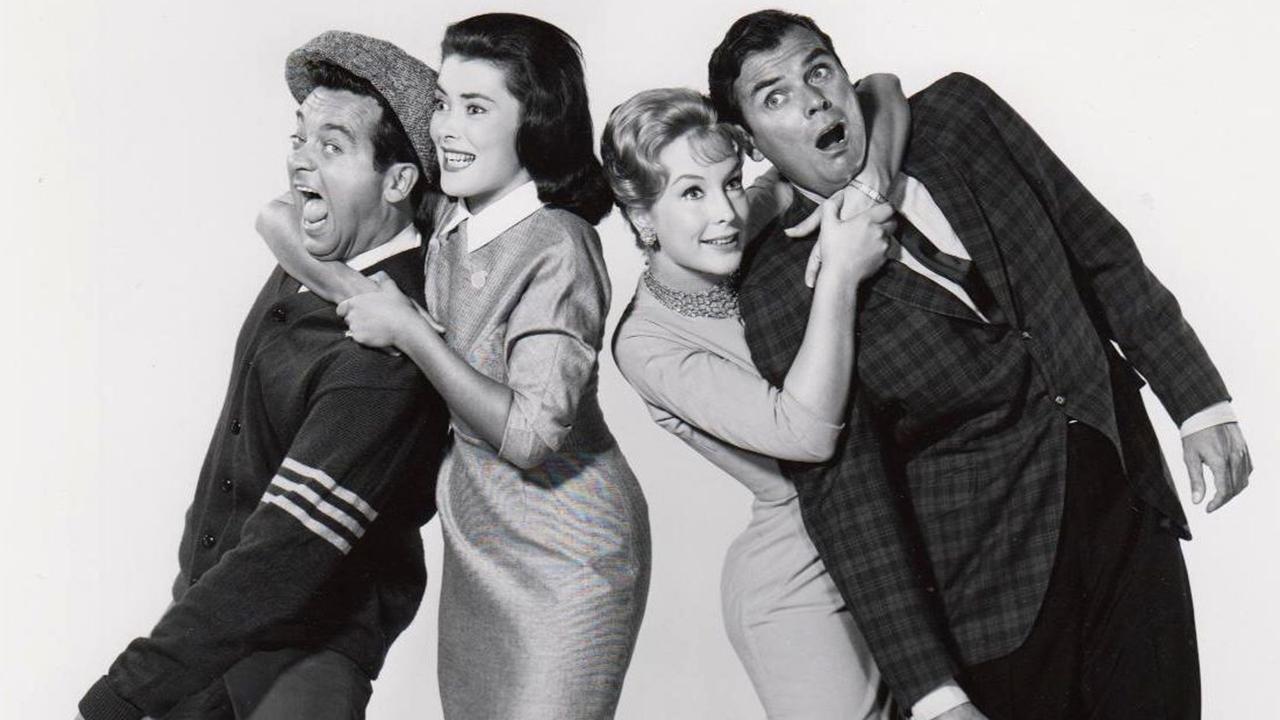 Swingin' Along (1961)