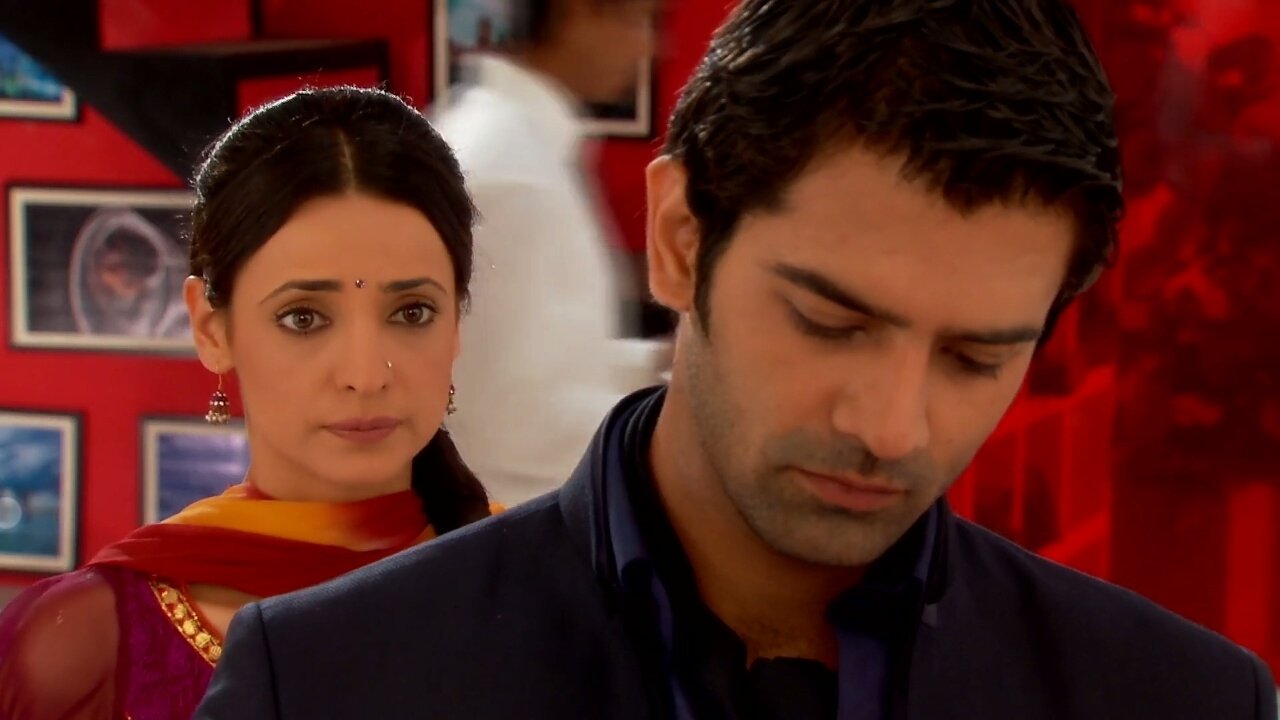 Iss Pyaar Ko Kya Naam Doon?