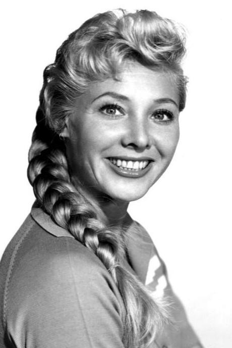 et billede af Georgine Darcy