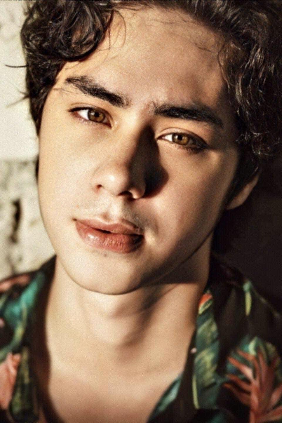 et billede af Anthony Jennings