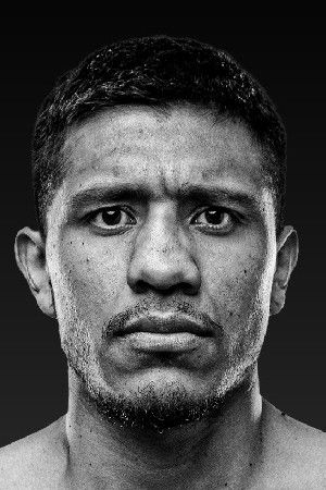 et billede af Luke Santamaria