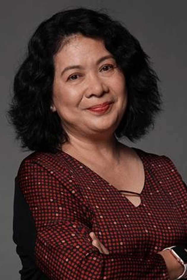 et billede af Lee Briones-Meily