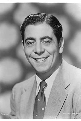 Robert Strauss
