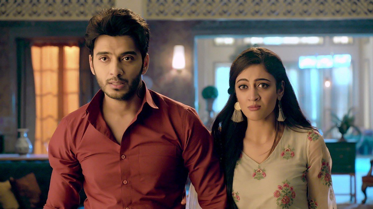 Thumbnail for Aman to Roshni's Rescue? Season 1 Episode 63
