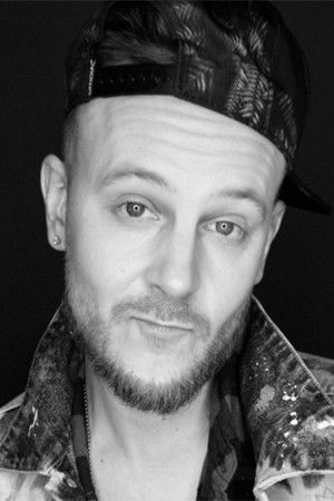 et billede af Adam Joseph