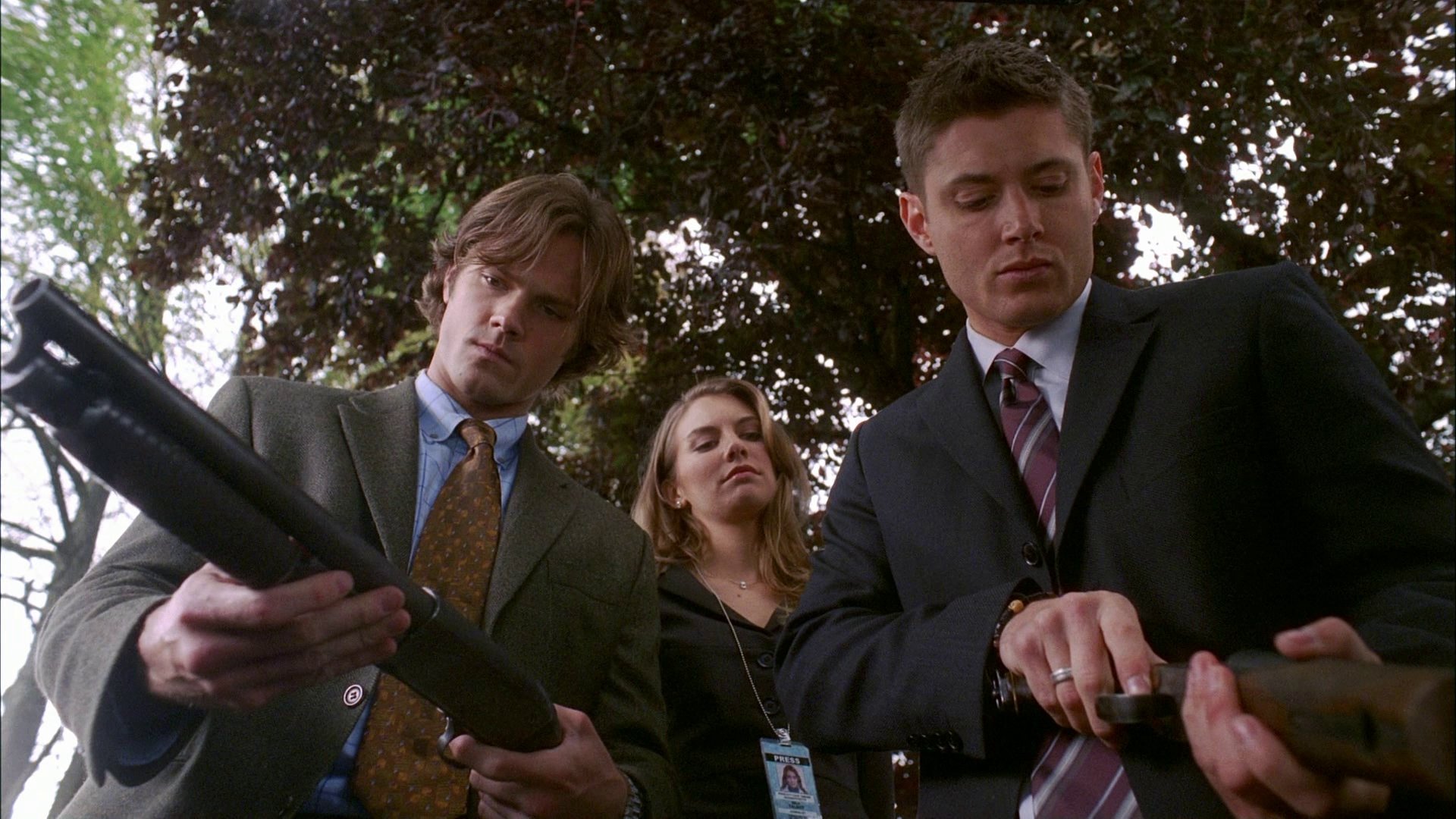 Supernatural Season 3 :Episode 6  Red Sky at Morning