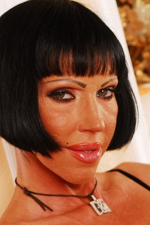 et billede af Valentine Demy