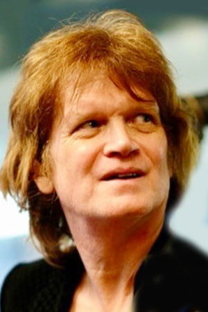 et billede af Leigh Foxx