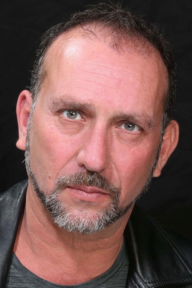 et billede af Lloyd Morris