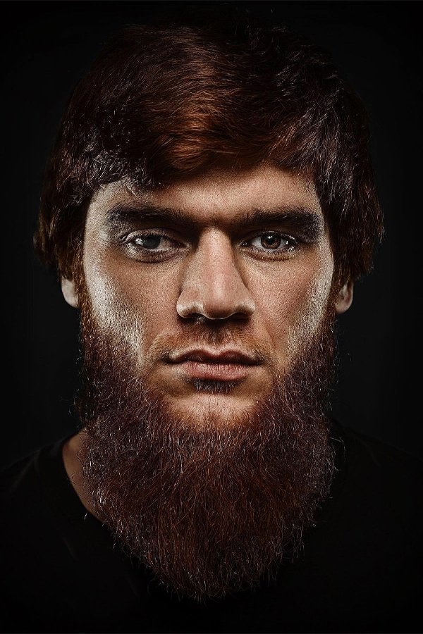 et billede af Shara Magomedov