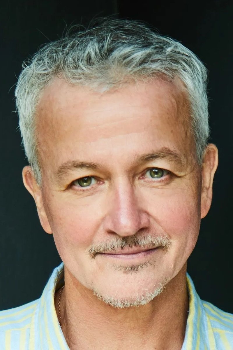 et billede af Peter Cousens