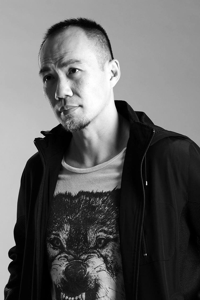 et billede af James Lee