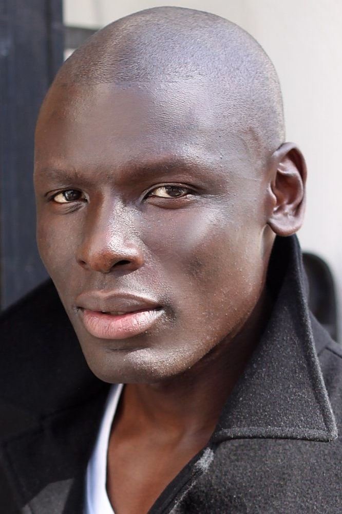 et billede af Robert Okumu
