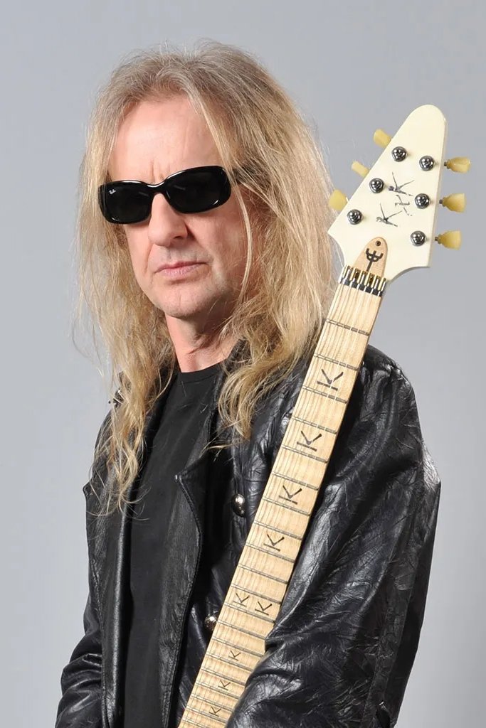 et billede af K.K. Downing