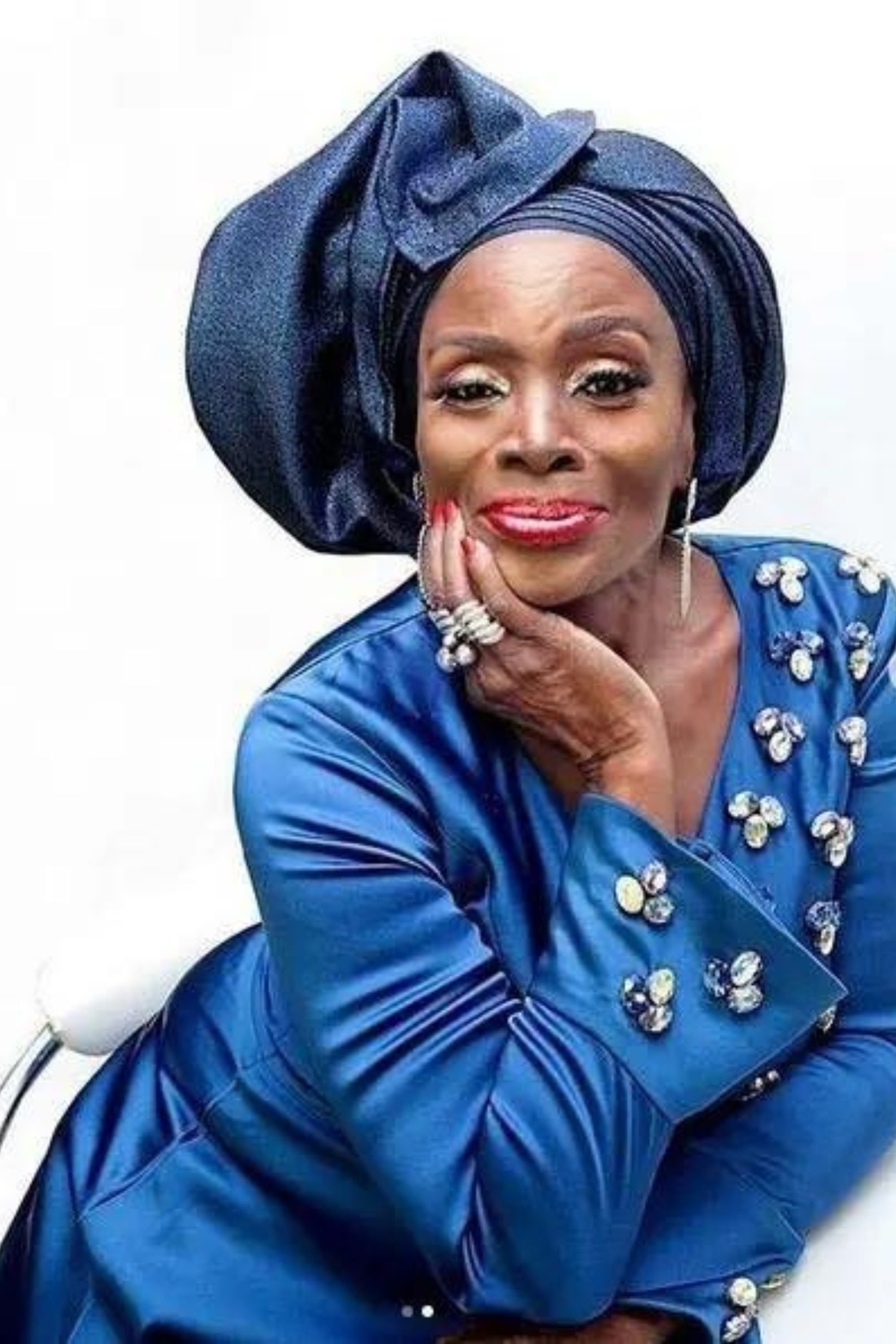 et billede af Taiwo Ajai-Lycett