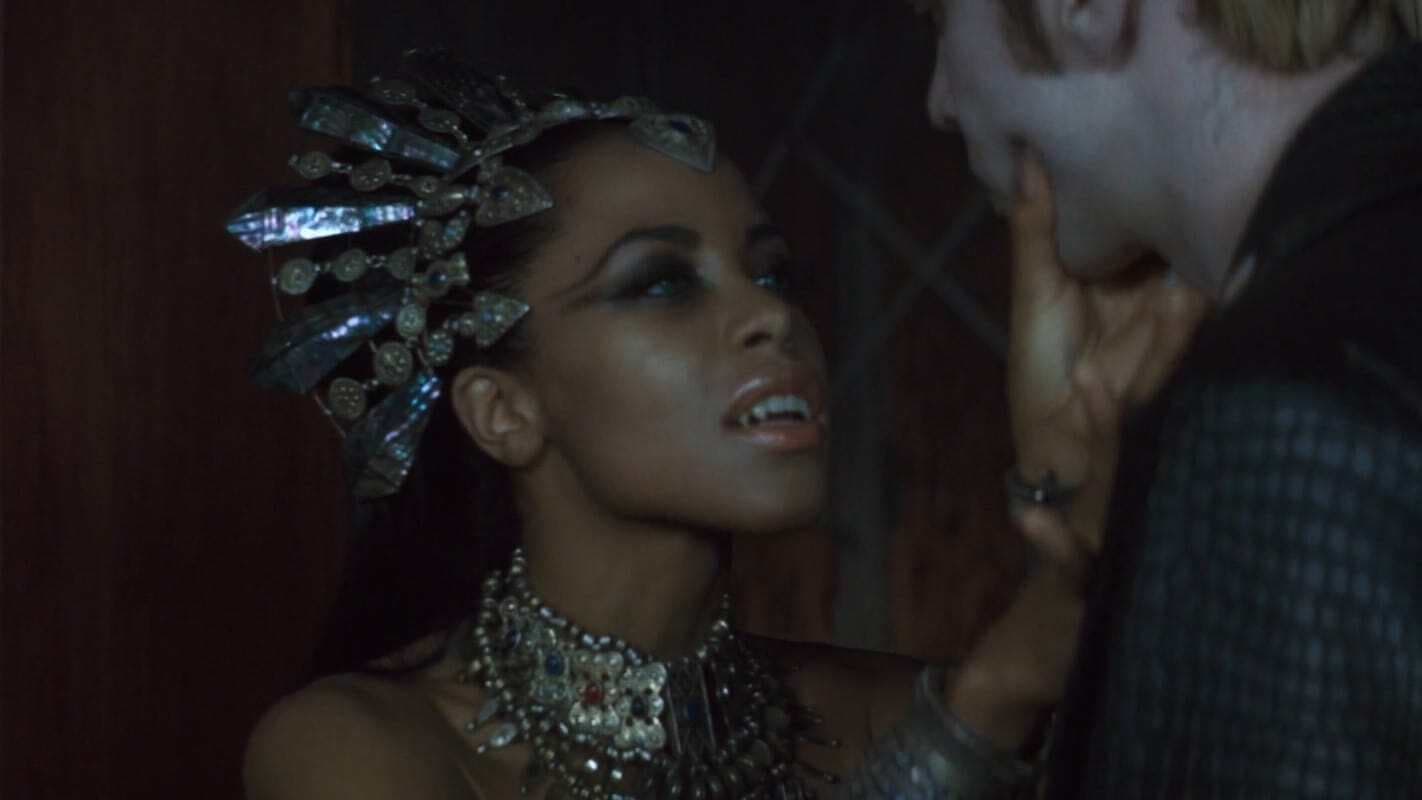 Queen of the Damned (2002)