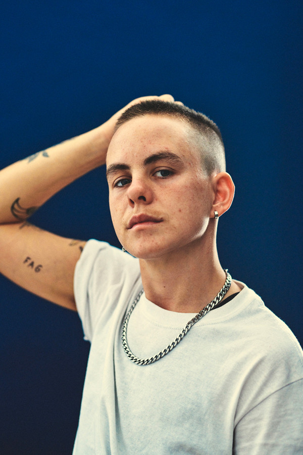 et billede af Leo Baker