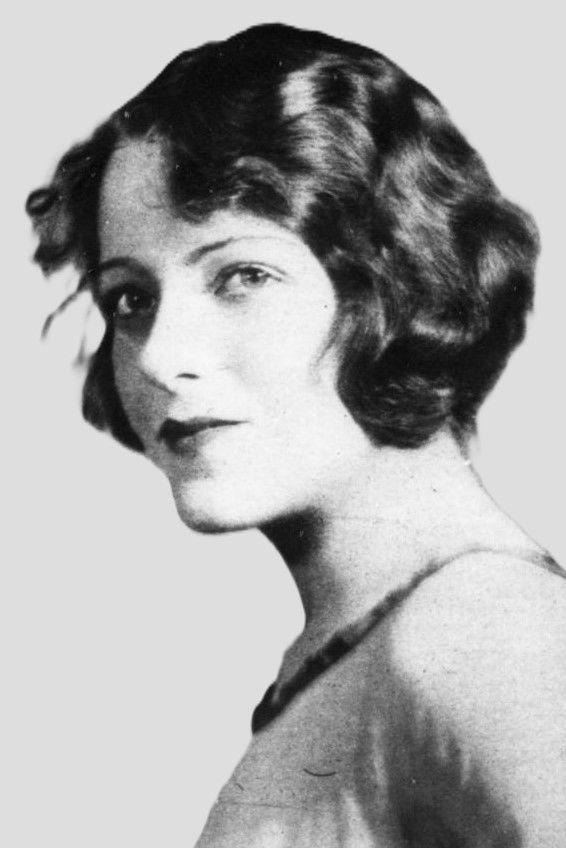 et billede af Shirley Warde