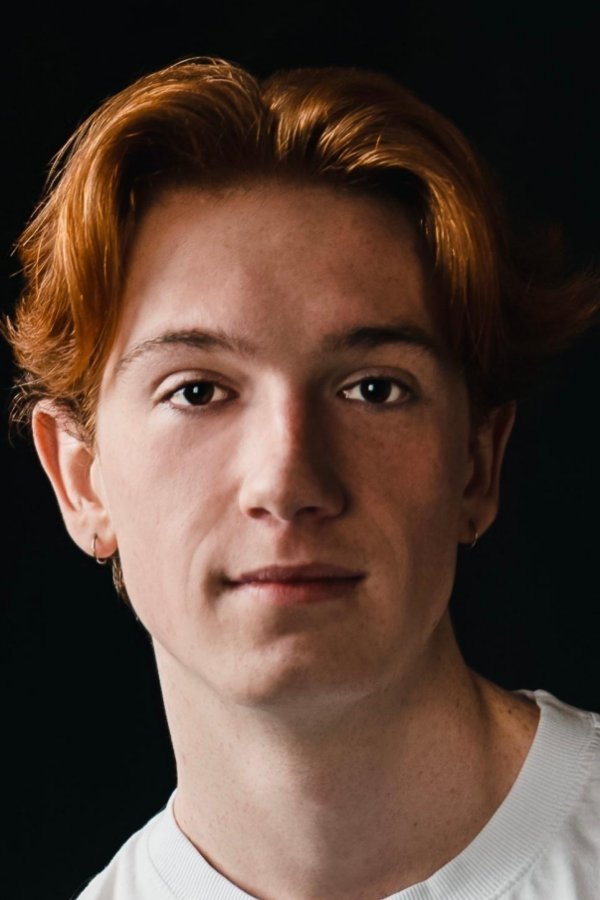 et billede af Ethan Saunders