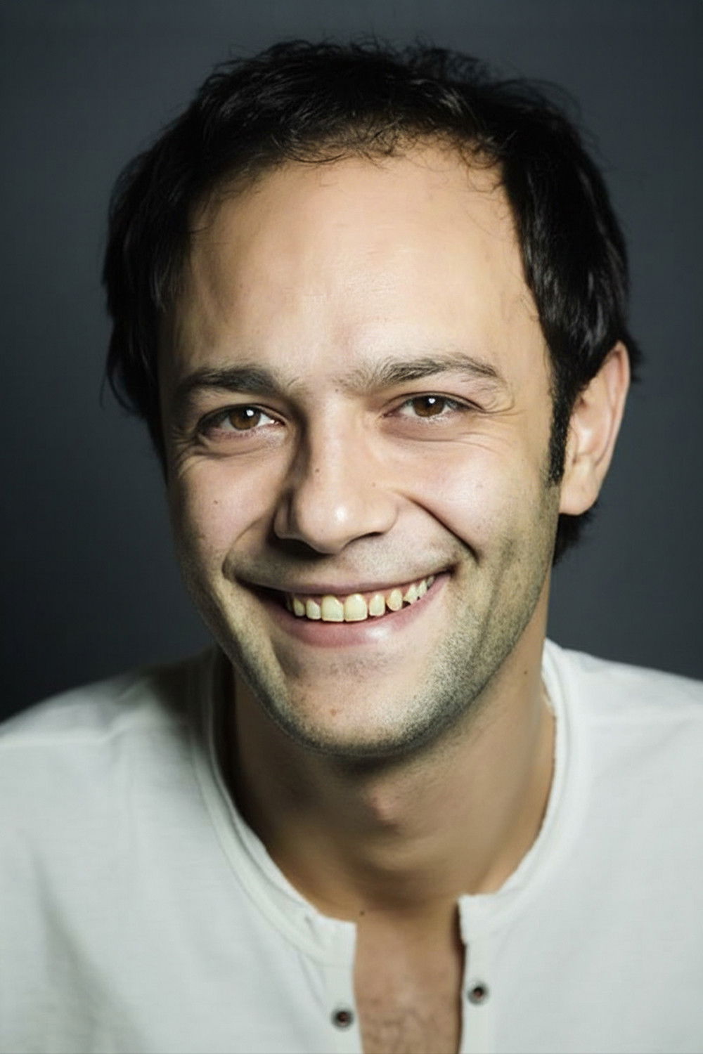 et billede af Göktay Tosun