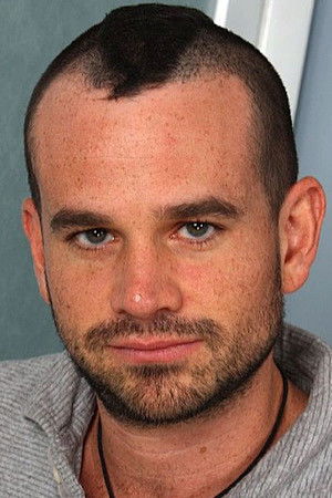 et billede af Ethan Ayers